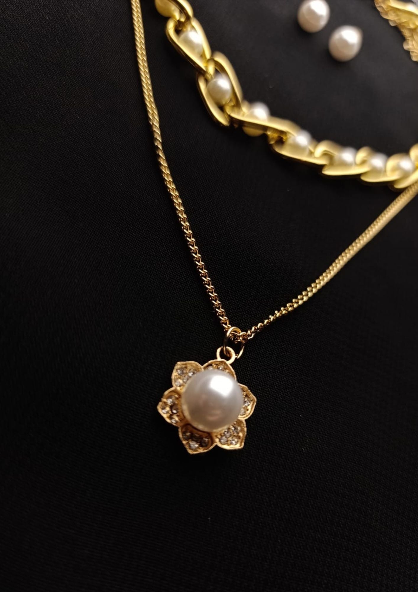 Layered Pearl Chain & Necklace Set
