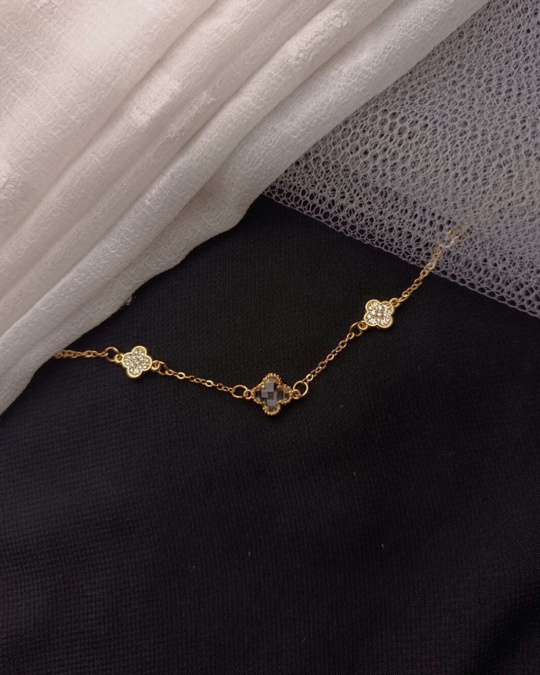 Dainty Clover Charm Bracelet
