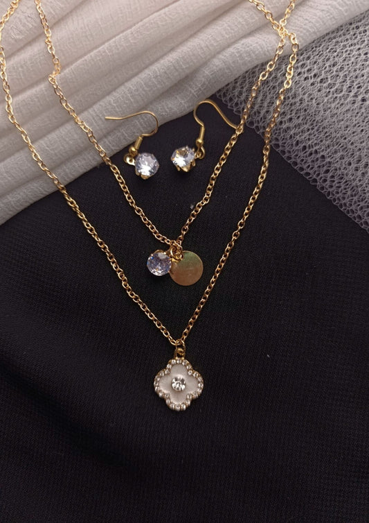 Elegant Layered Clover Set